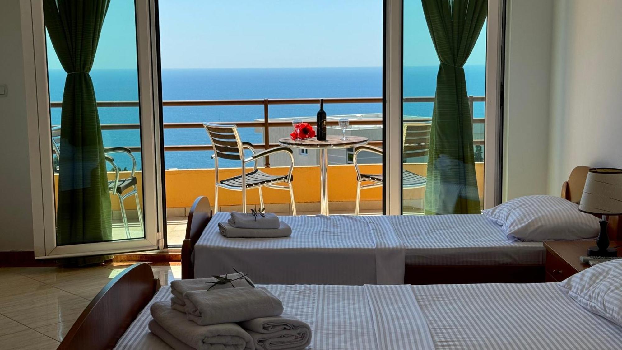 Sea La Vie Apartments Ulcinj Bagian luar foto