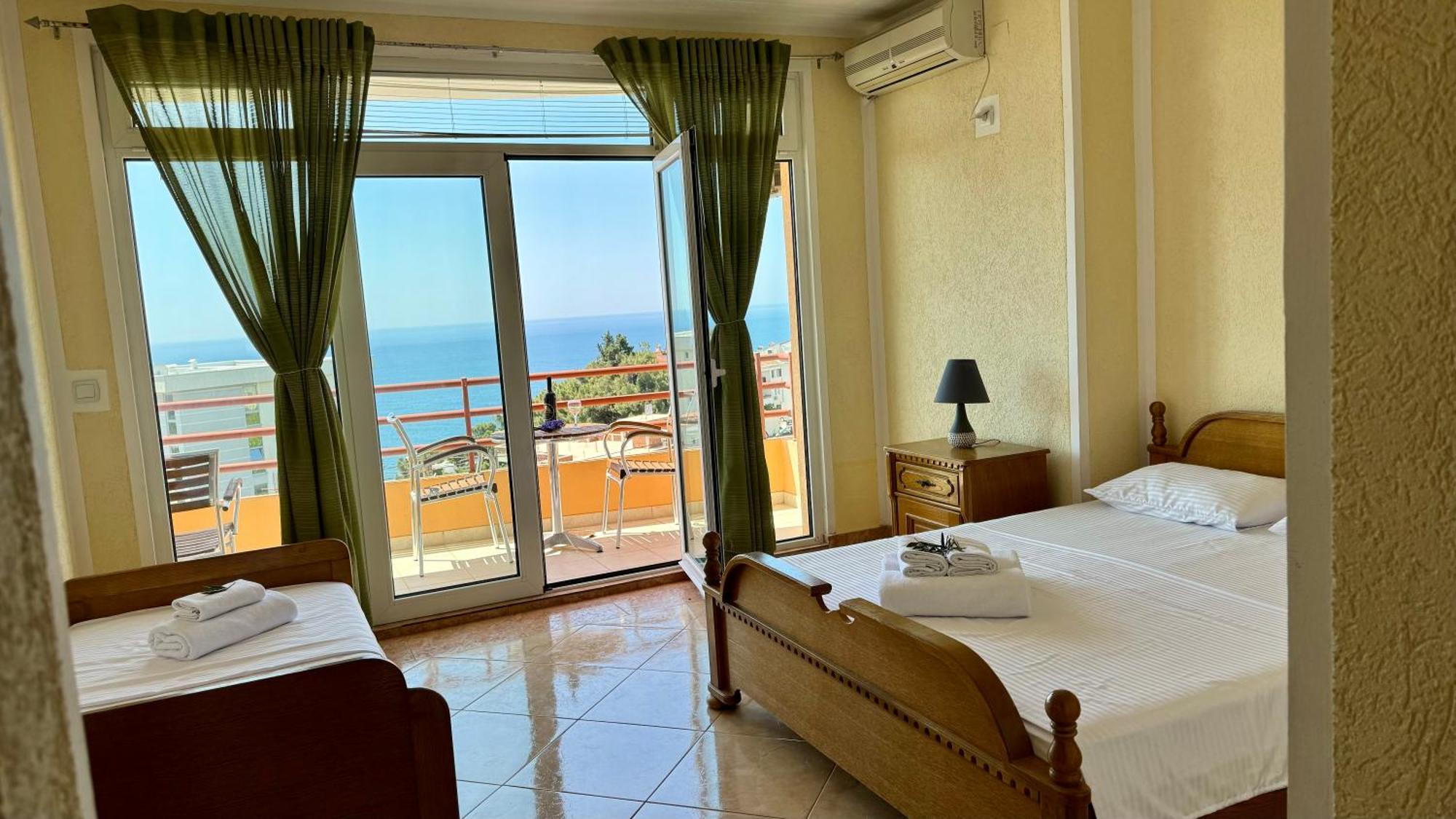 Sea La Vie Apartments Ulcinj Bagian luar foto