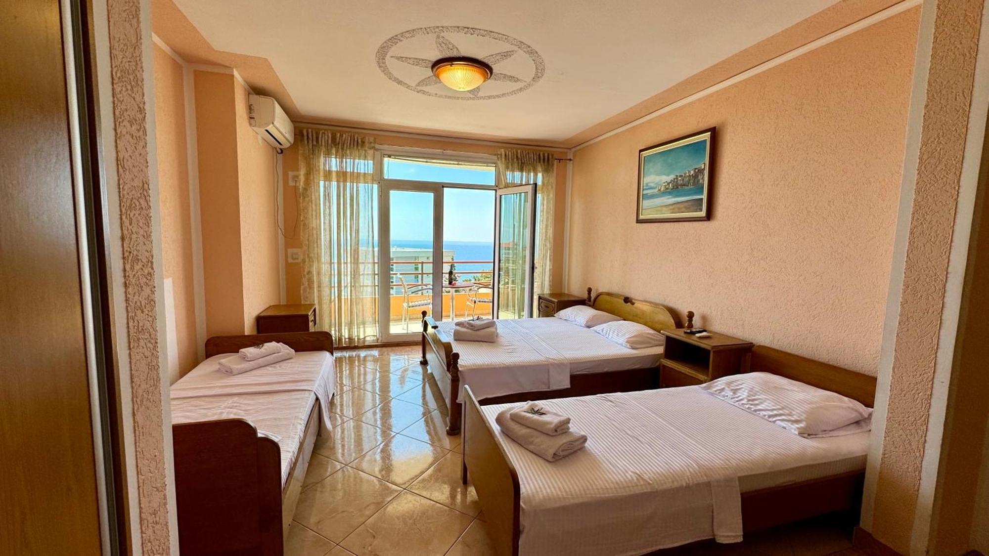 Sea La Vie Apartments Ulcinj Bagian luar foto