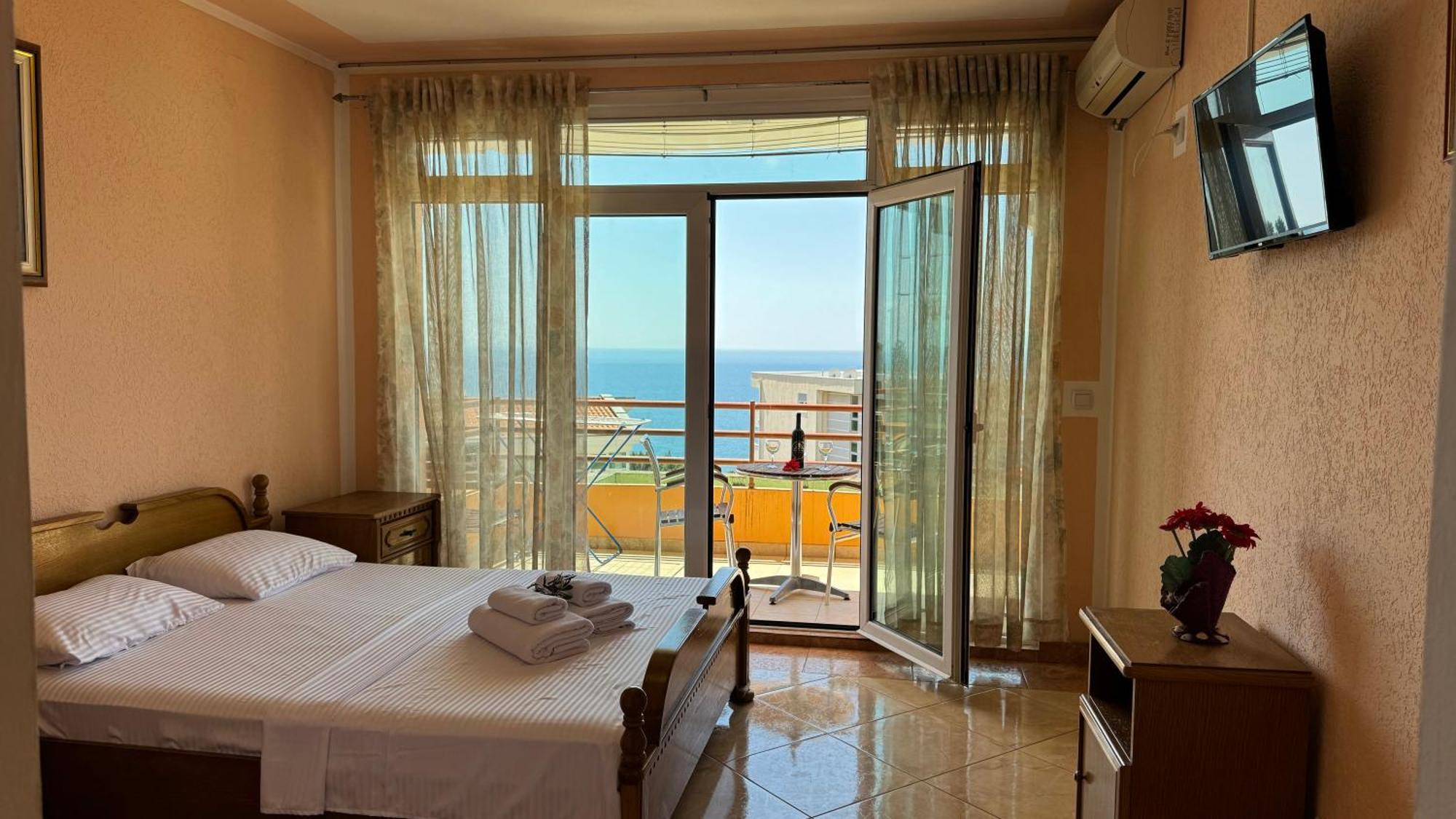 Sea La Vie Apartments Ulcinj Bagian luar foto