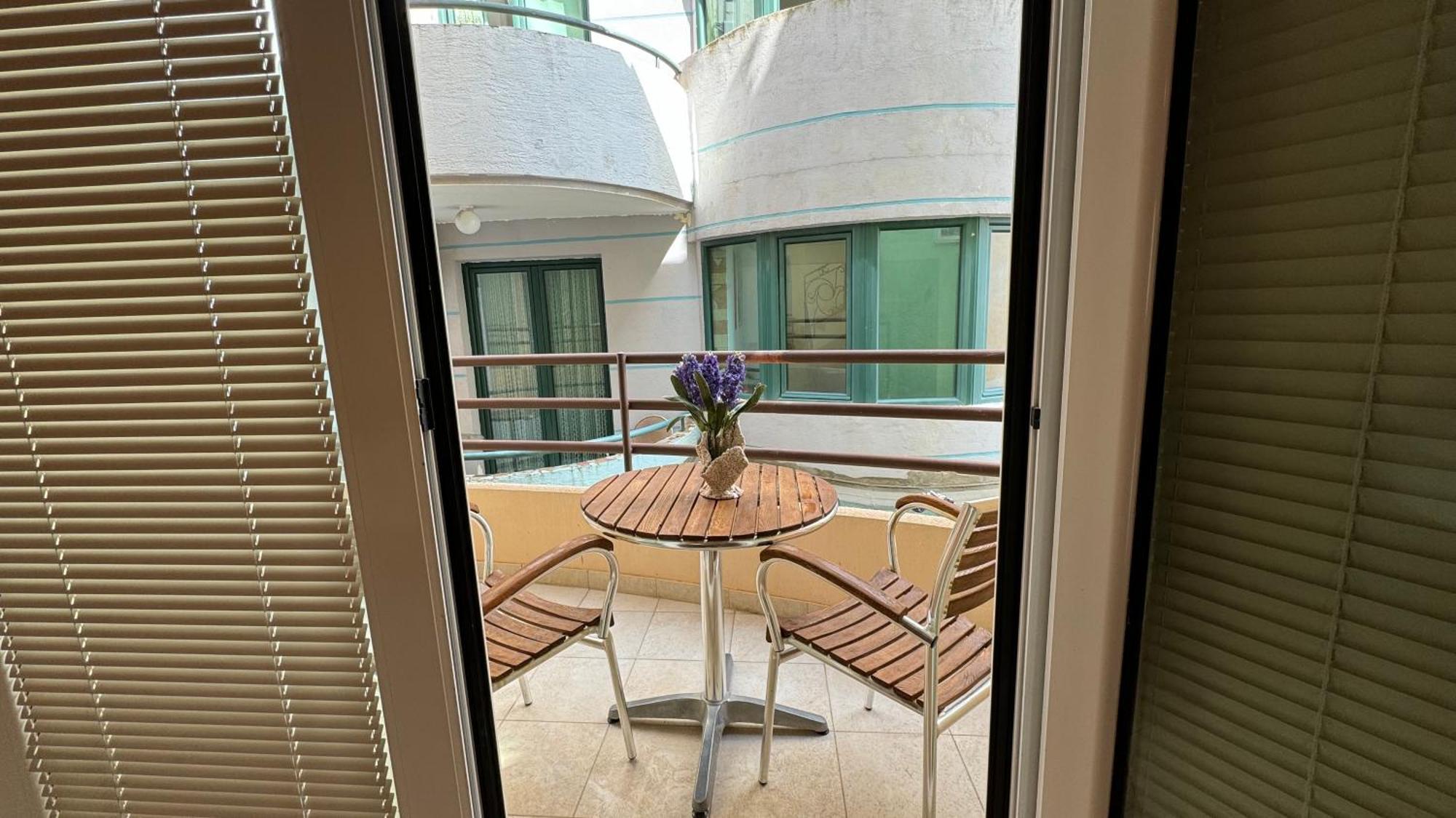 Sea La Vie Apartments Ulcinj Bagian luar foto