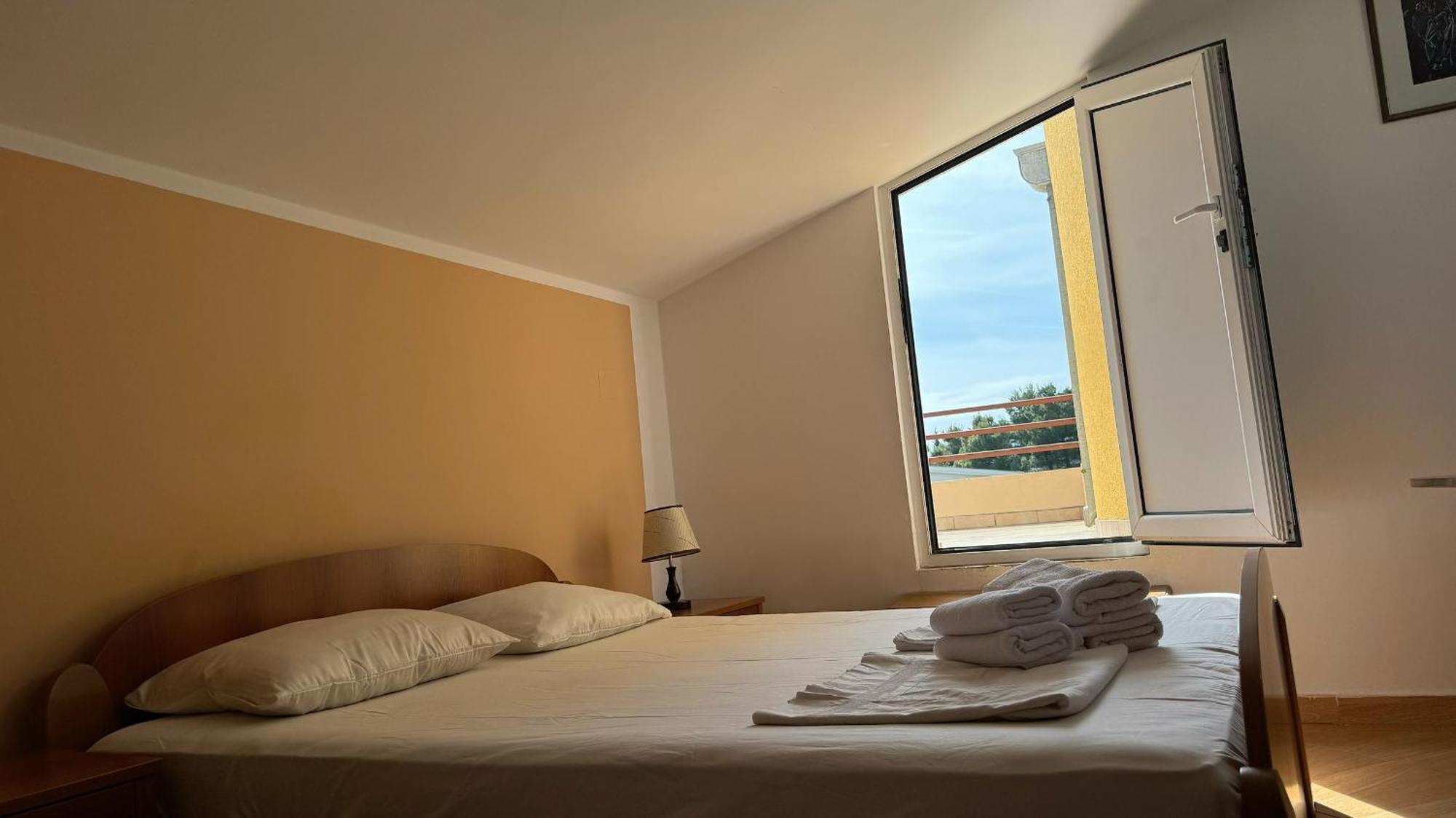 Sea La Vie Apartments Ulcinj Bagian luar foto
